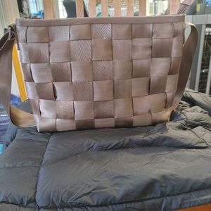 Harvey seatbelt messenger bag